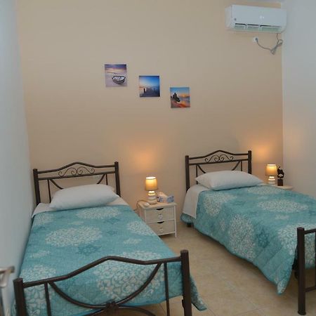 Ferienwohnung River House Fully Renovated & Equipped 10' From Dt Potamós Exterior foto
